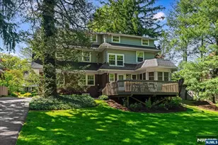 221 Christopher St, Montclair, NJ 07042 - Photo 39