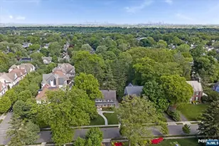 221 Christopher St, Montclair, NJ 07042 - Photo 45