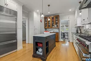 221 Christopher St, Montclair, NJ 07042 - Photo 15