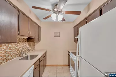 666 Mill Street C6 #C6, Belleville, NJ 07109 - Photo 9