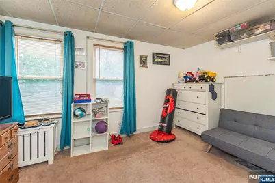 81 6th Avenue, Clifton, NJ 07011 - Photo 17