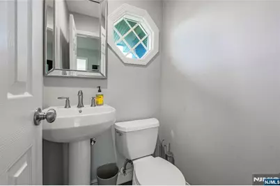 248 Wayfair Circle, Franklin Lakes, NJ 07417 - Photo 3