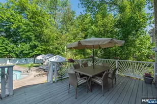 25 Meadow Dr, Little Falls Township, NJ 07424 - Photo 33