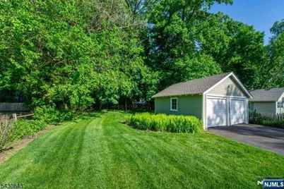 39 Essex Avenue, Montclair, NJ 07042 - Photo 47