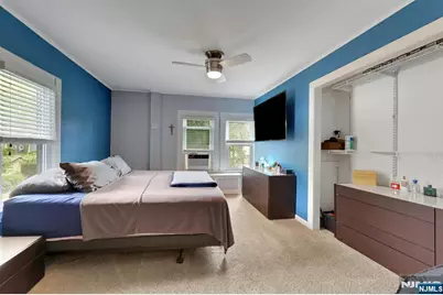 160 Clinton Avenue, Hillsdale, NJ 07642 - Photo 29