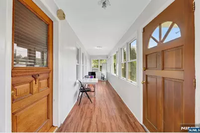 160 Clinton Avenue, Hillsdale, NJ 07642 - Photo 5