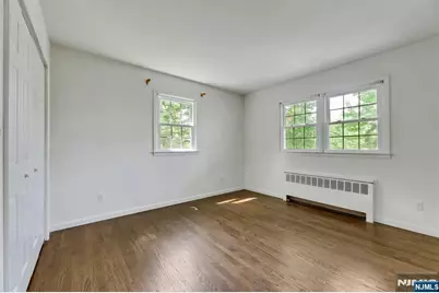 297 E Pines Lake Drive, Wayne, NJ 07470 - Photo 13