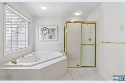 122 White Pine Court, Paramus, NJ 07652 - Photo 39