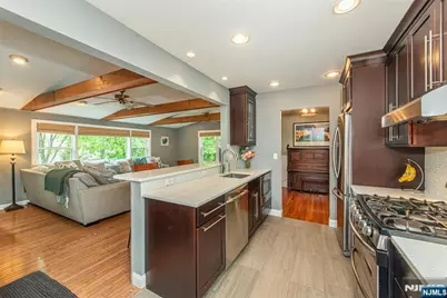 13 Elmwood Terrace, Wayne, NJ 07470 - Photo 5