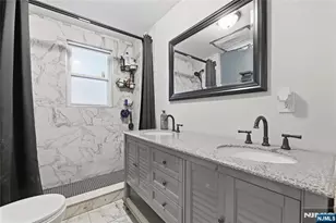 24 Elizabeth St, Paterson, NJ 07503 - Photo 5
