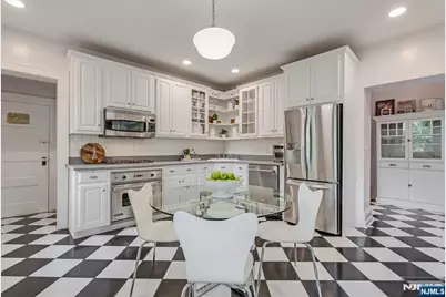 118 Fullerton Avenue, Montclair, NJ 07042 - Photo 21