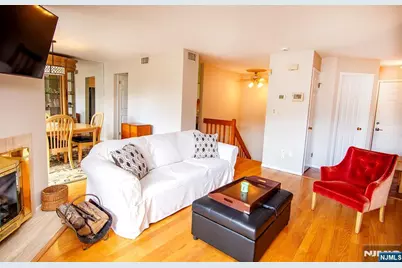 507 Windsor Drive 107 #107, Palisades Park, NJ 07650 - Photo 7