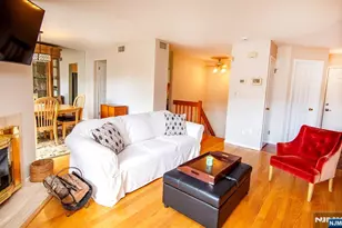 507 Windsor Dr 107, Palisades Park, NJ 07650 - Photo 7