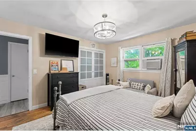 65 Miller Avenue, Elmwood Park, NJ 07407 - Photo 19