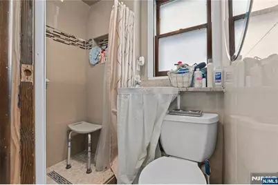 65 Miller Avenue, Elmwood Park, NJ 07407 - Photo 43