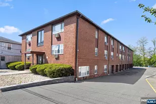 747 Riverside C1, Lyndhurst Township, NJ 07071 - Photo 15