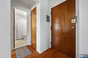 747 Riverside C1, Lyndhurst Township, NJ 07071 - Photo 9