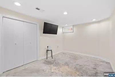 71 Wingra Avenue, Rutherford, NJ 07070 - Photo 15