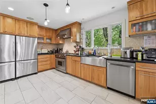 4 Barberry Way, Essex Fells, NJ 07021 - Photo 3