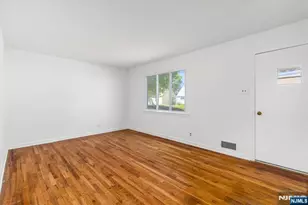 23 Riverdale Ave, Belleville, NJ 07109 - Photo 3
