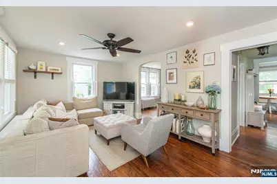 6 Maple Street, Bernardsville, NJ 07924 - Photo 5
