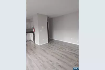 700 Schuyler Avenue D-13 #D-13, Kearny, NJ 07032 - Photo 7