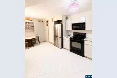 770 Anderson Avenue 6R #6R, Cliffside Park, NJ 07010 - Photo 17