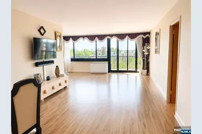 770 Anderson Avenue 6R #6R, Cliffside Park, NJ 07010 - Photo 1