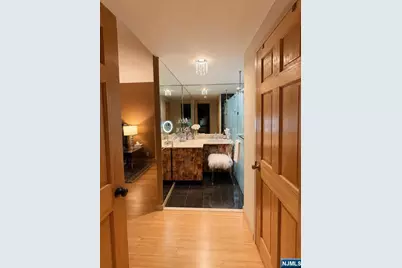 770 Anderson Avenue 6R #6R, Cliffside Park, NJ 07010 - Photo 9