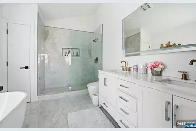 25 Mayfair Place, Clifton, NJ 07013 - Photo 17