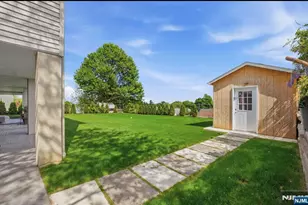 25 Mayfair Pl, Clifton, NJ 07013 - Photo 29