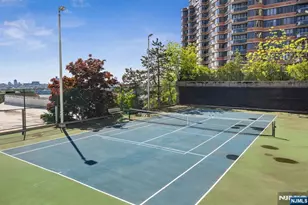 200 Winston 2811, Cliffside Park, NJ 07010 - Photo 27