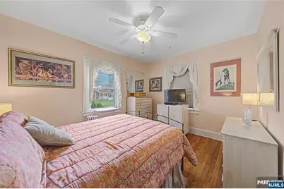 287 Madison Avenue, New Milford, NJ 07646 - Photo 19
