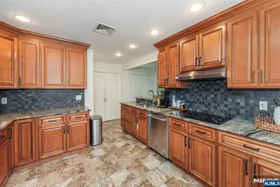 18 Evergreen Drive, Lincoln Park, NJ 07035 - Photo 15