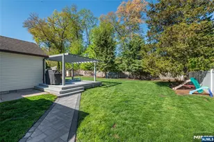 18 Evergreen Dr, Lincoln Park, NJ 07035 - Photo 39