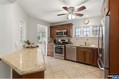 31 Martin Terrace, Hackensack, NJ 07601 - Photo 9