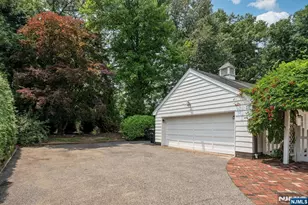 110 Ackerman Ave, Ho Ho Kus, NJ 07423 - Photo 27