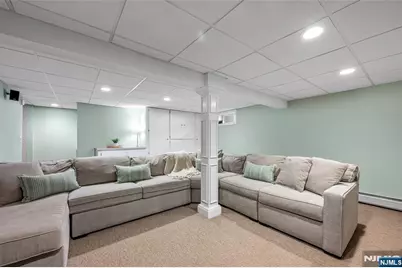 114 Summit Avenue, Waldwick, NJ 07463 - Photo 21