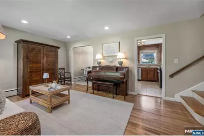 114 Summit Avenue, Waldwick, NJ 07463 - Photo 5
