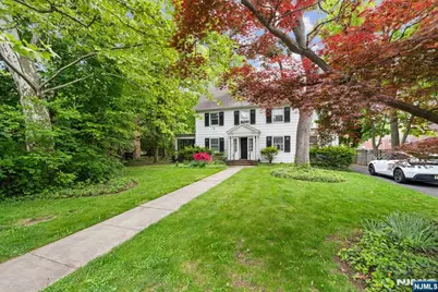 819 Roanoke Avenue, Elizabeth, NJ 07208 - Photo 3
