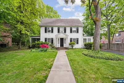 819 Roanoke Avenue, Elizabeth, NJ 07208 - Photo 1