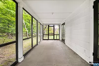 819 Roanoke Avenue, Elizabeth, NJ 07208 - Photo 39