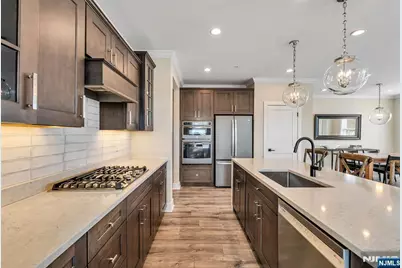 137 Aspen Drive, Cedar Grove, NJ 07009 - Photo 5