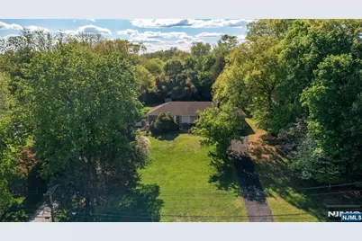 1027 Westwood Avenue, Old Tappan, NJ 07675 - Photo 3