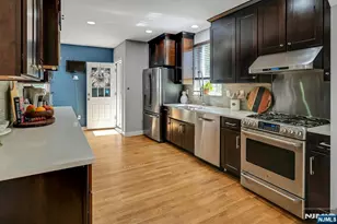 18 Gardiner Pl, Montclair, NJ 07042 - Photo 15