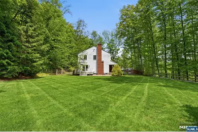 219 W Saddle River Road, Saddle River, NJ 07458 - Photo 37