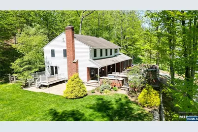 219 W Saddle River Road, Saddle River, NJ 07458 - Photo 35