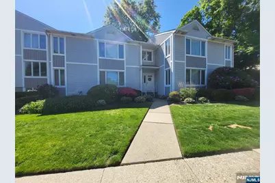 2 Grand Avenue 4 #4, Hawthorne, NJ 07506 - Photo 1