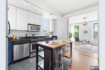 264 3rd Street 2R #2R, Jersey City, NJ 07302 - Photo 9