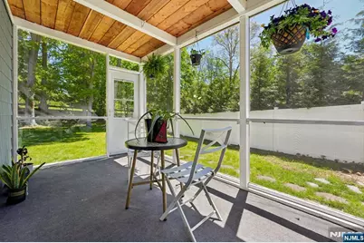 21 Howard Place, Waldwick, NJ 07463 - Photo 15